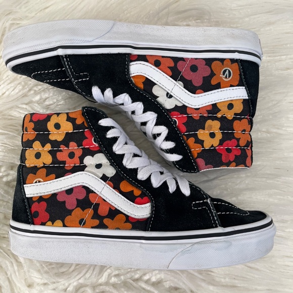 VANS "SK8 Hi tops in Retro Flower" - Picture 4 of 10